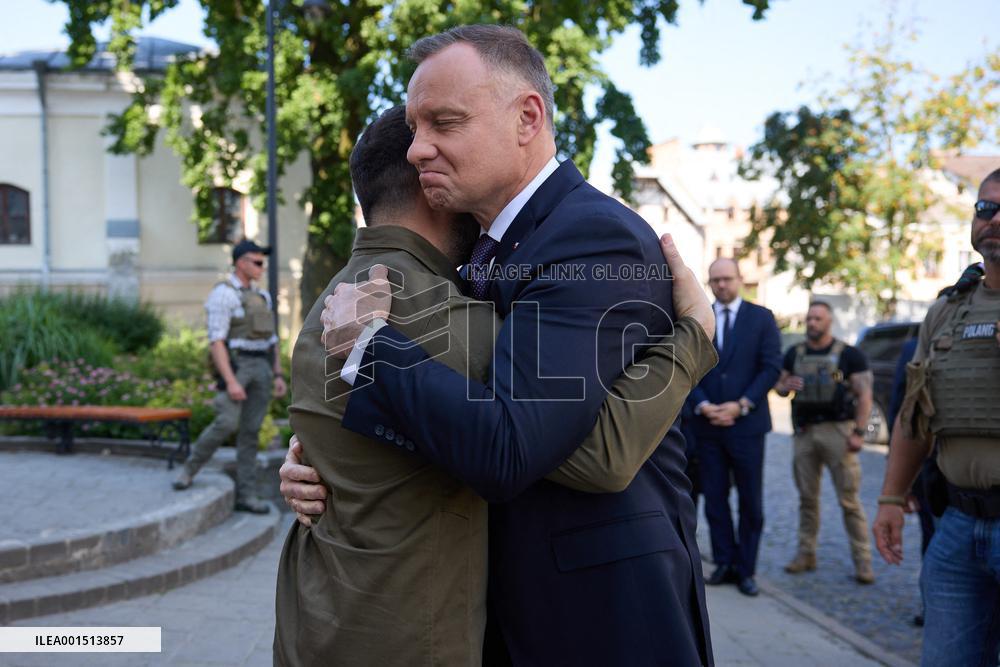 Zelensky And Duda Meet in Lutsk