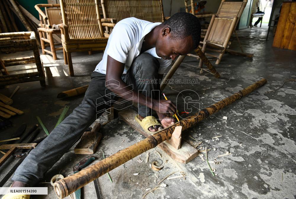 BURUNDI-BUJUMBURA-CHINA AID-BAMBOO & RATTAN WEAVING