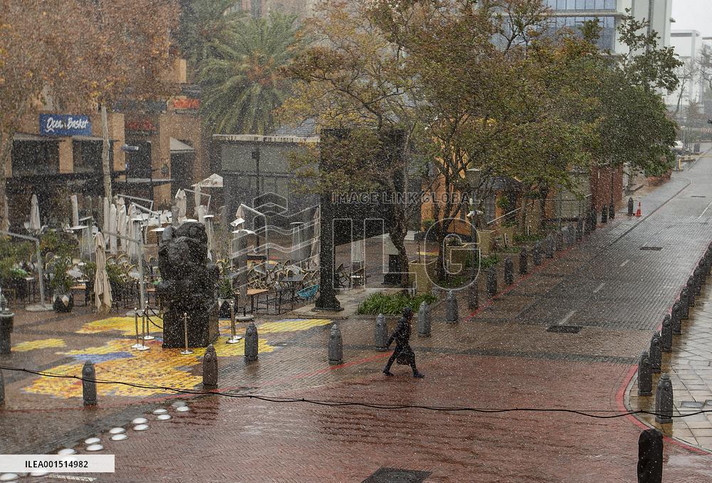 SOUTH AFRICA-JOHANNESBURG-SNOW