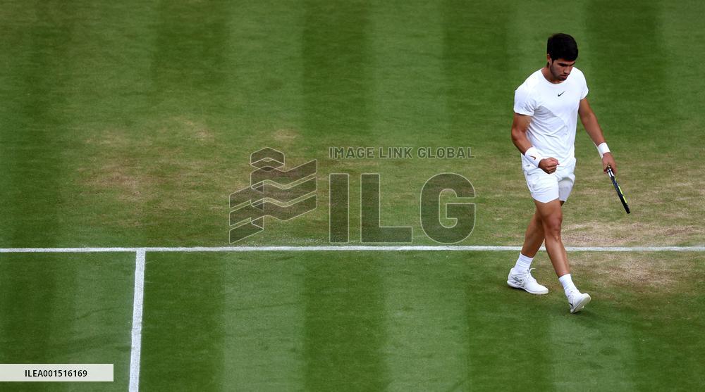 (SP)BRITAIN-LONDON-TENNIS-WIMBLEDON-DAY 8