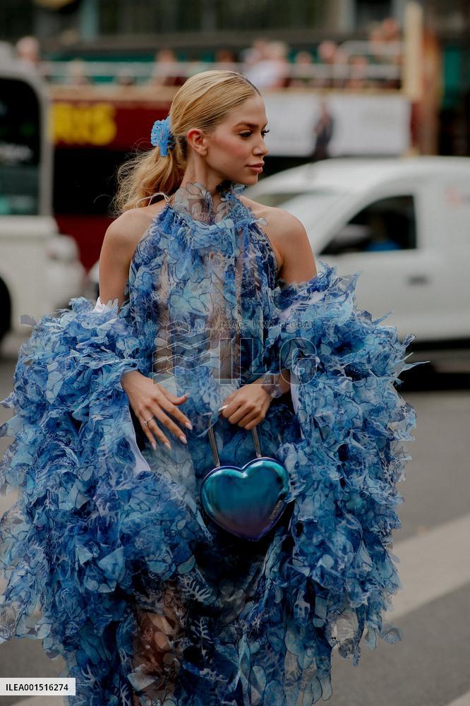 PFW - Street Style