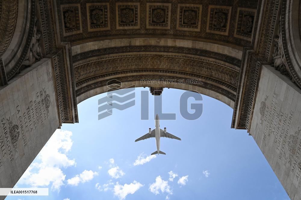 Rehearsals For The Opening Flypast For The Bastille Day - Paris