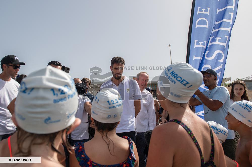 Tony Estanguet Launches 1,2,3, Nagez Avec Paris 2024 - Marseille