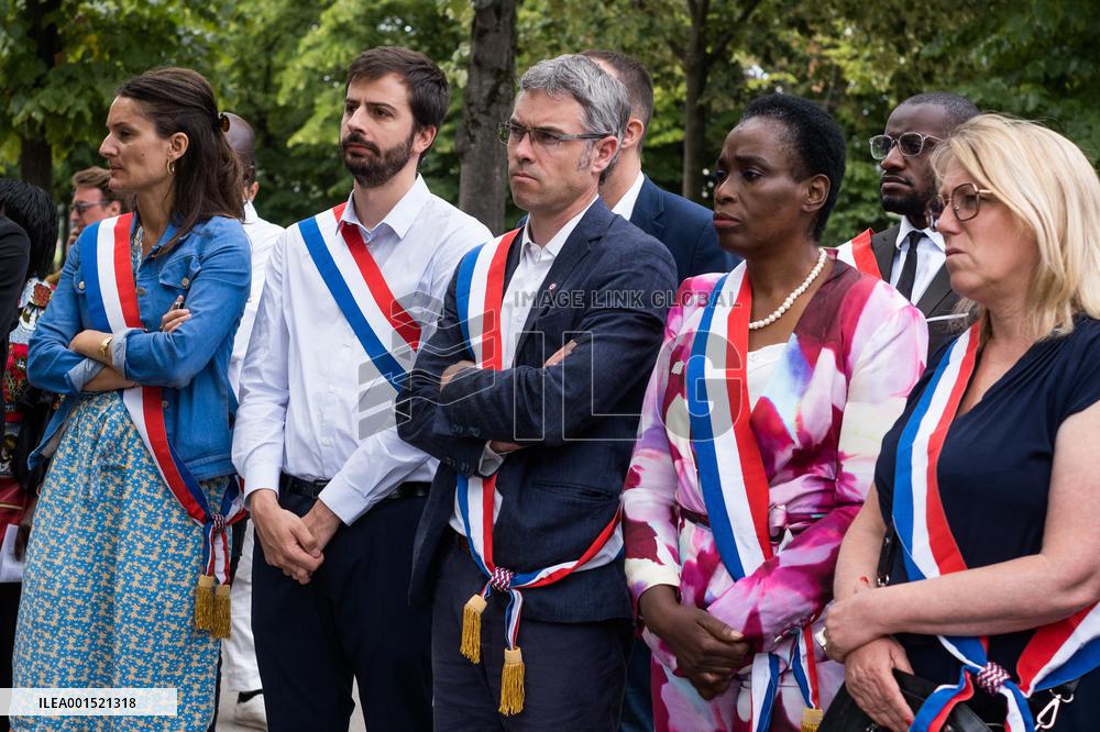 Tribute To The Dead Cleaner At The National Assembly - Paris