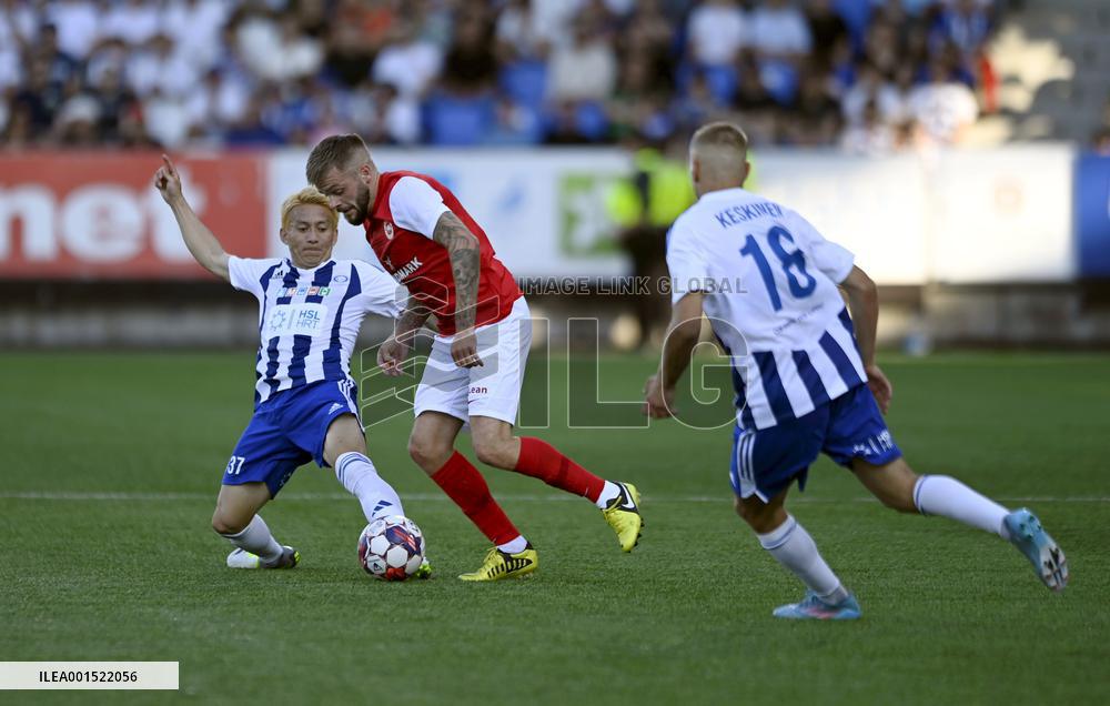 Football - UEFA Champions League First qualifying round - HJK vs Larne