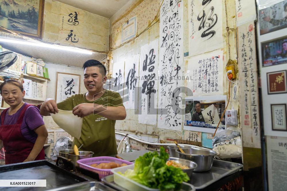 Calligraphy features K Taco Shop in Hefei