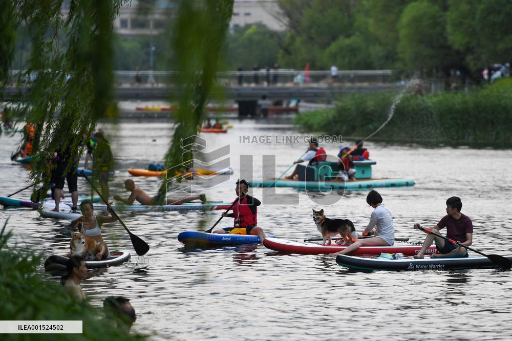 CHINA-BEIJING-LIANGMA RIVER-FRANCE-PARIS-SEINE RIVER-LIFE (CN)