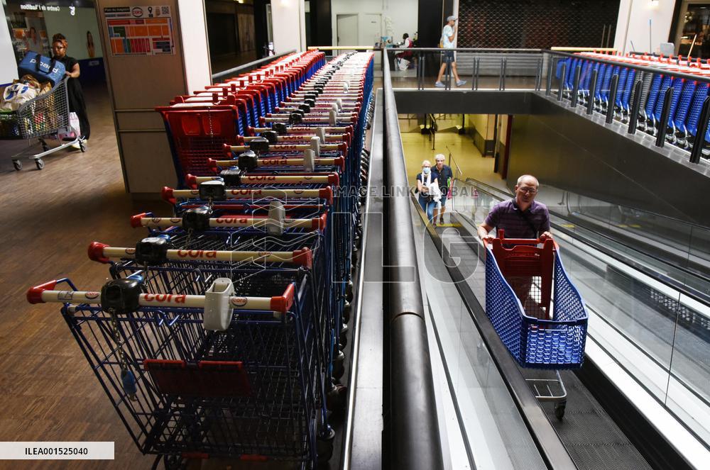 Carrefour Buys The Cora Brand