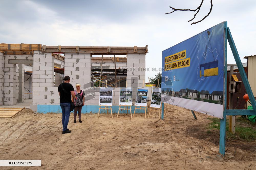 Private houses destroyed by Russians rebuilt in Kyiv Region