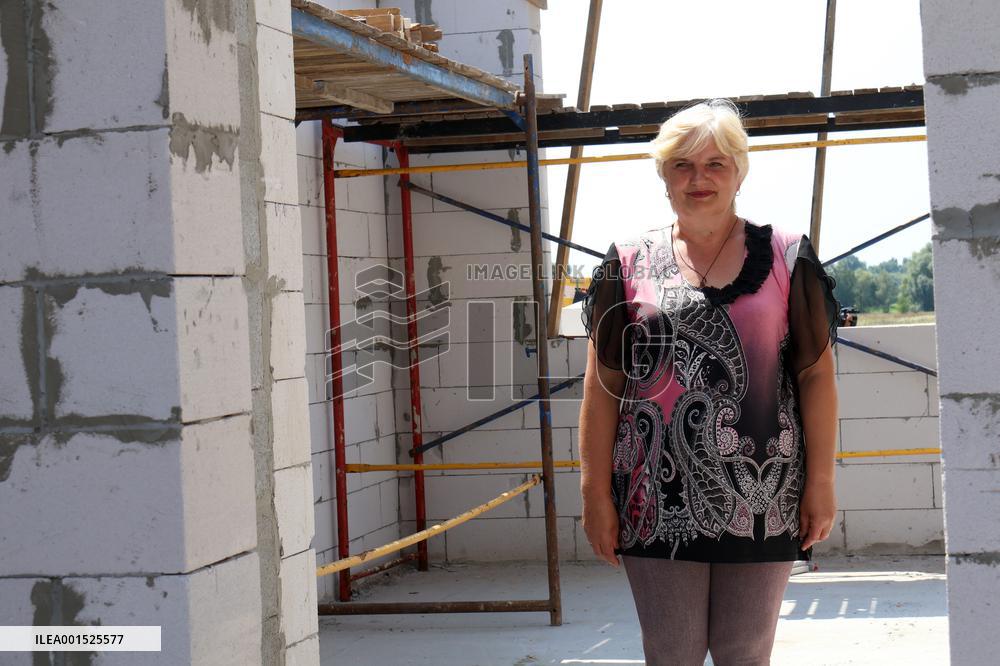 Private houses destroyed by Russians rebuilt in Kyiv Region