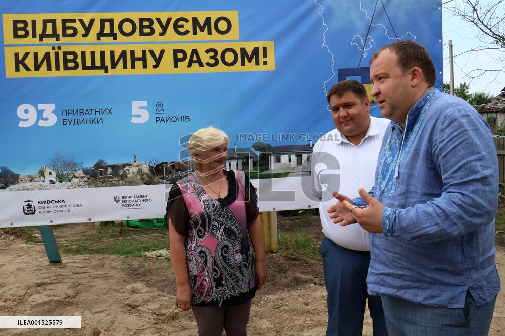 Private houses destroyed by Russians rebuilt in Kyiv Region
