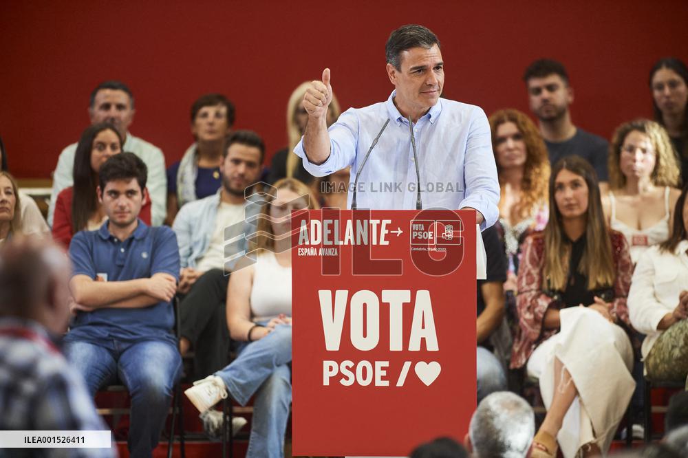 Sanchez Holds PSOE Campaign Event - Santander