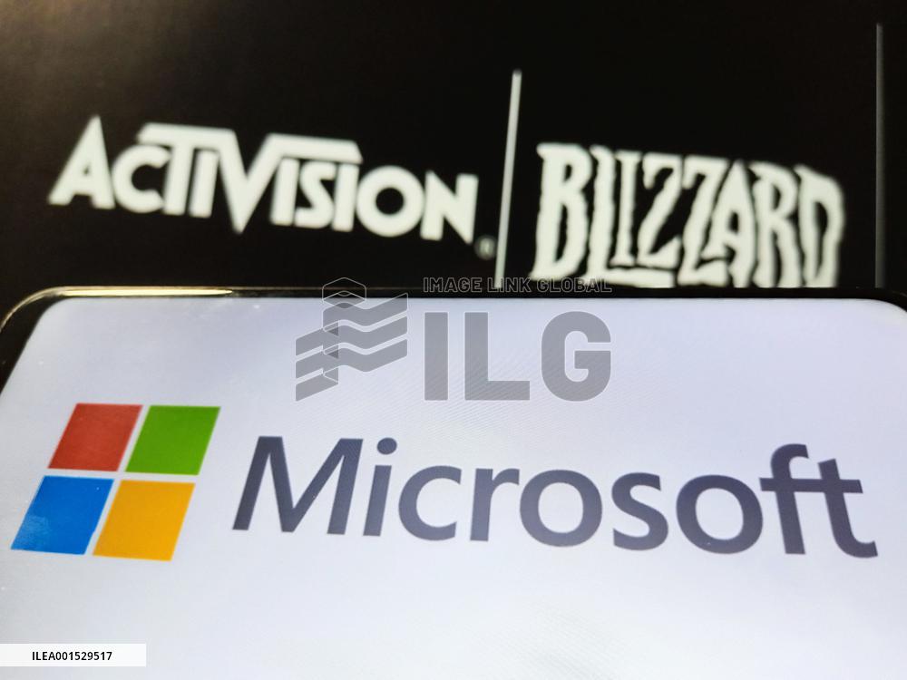 Illustration: Microsoft acquires Activision Blizzard