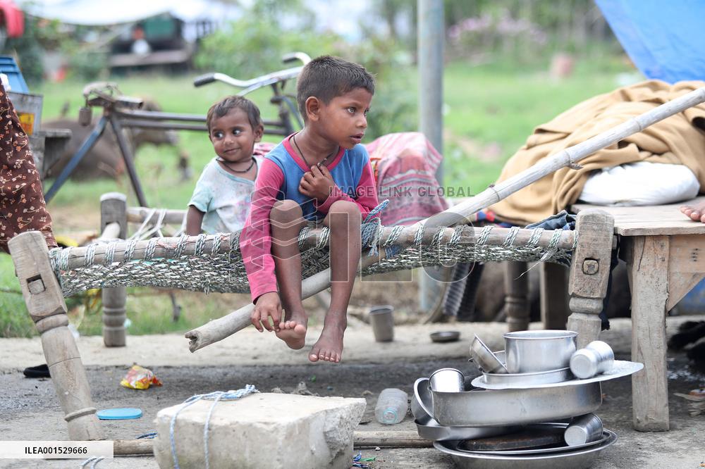 River Surge Halts India's Capital - New Delhi