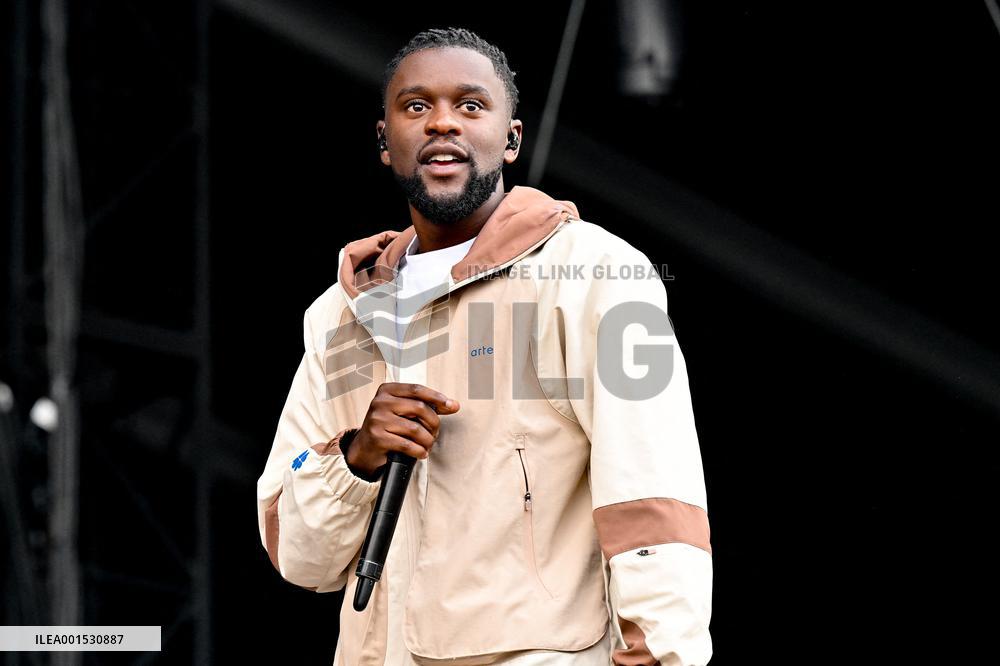 Vieilles Charrues - Leto & Guy2Bezbar