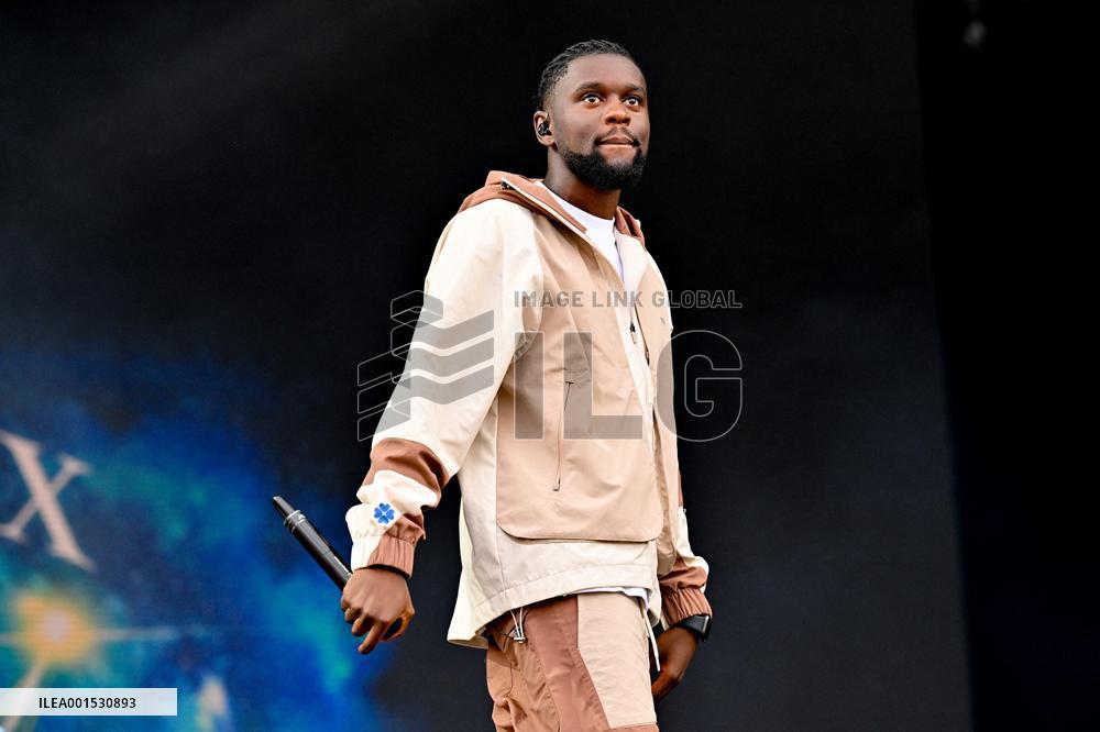 Vieilles Charrues - Leto & Guy2Bezbar