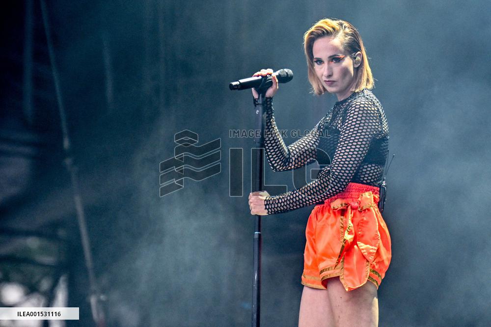 Vieilles Charrues - Suzane