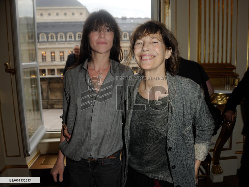 029880_Medals Ceremony At Culture Ministry in Paris