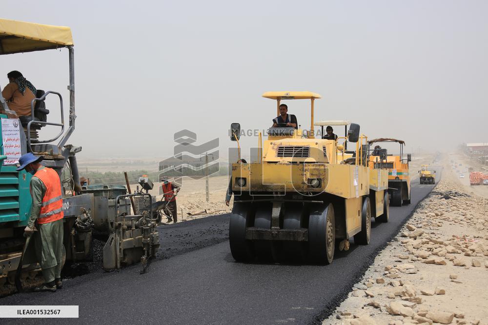 AFGHANISTAN-KABUL-KANDAHAR-HIGHWAY
