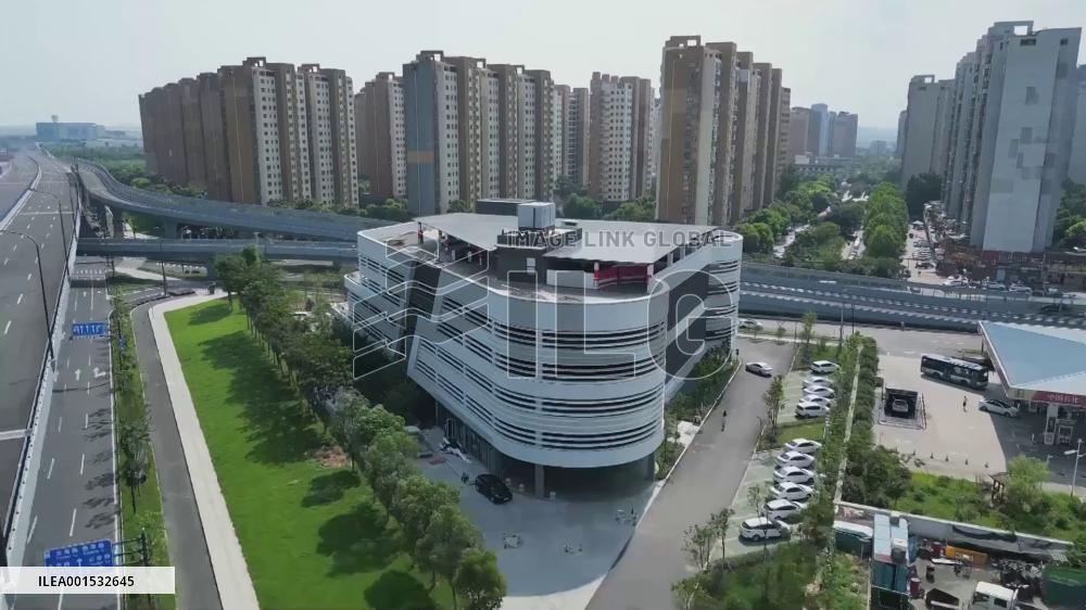 Charging complex provides new recharging solutions for NEVs in E China