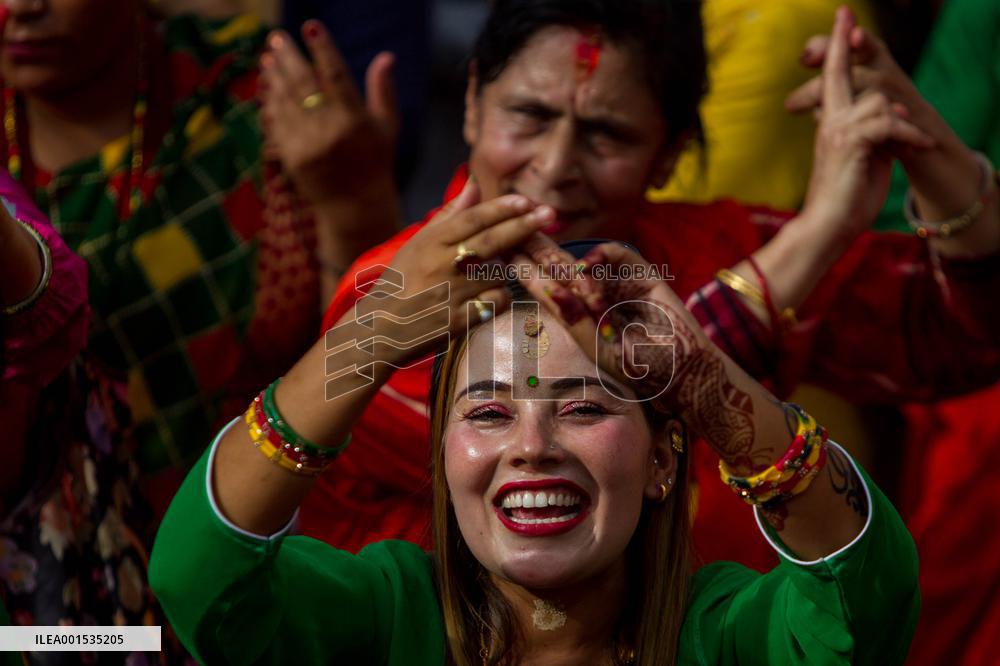 NEPAL-KATHMANDU-SHRAWAN-PRAYERS
