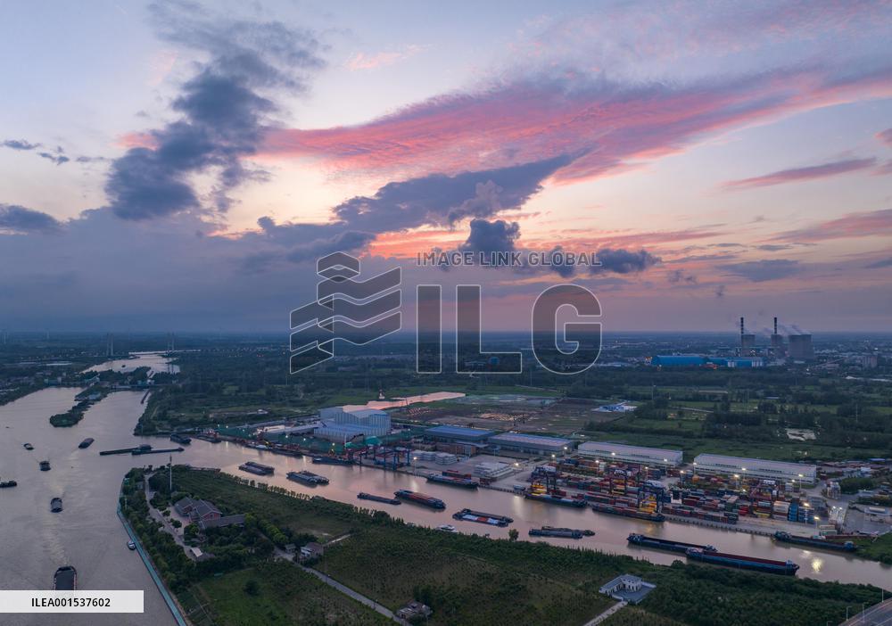 The Beijing-Hangzhou Grand Canal Cargo Ships