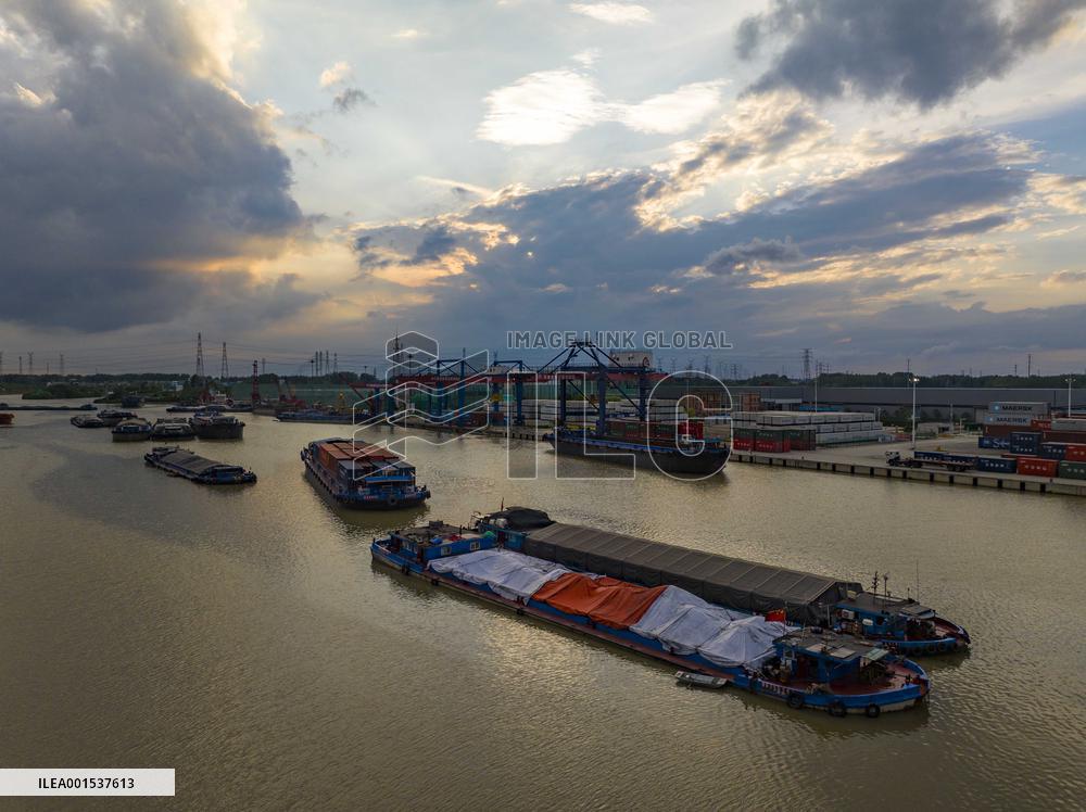 The Beijing-Hangzhou Grand Canal Cargo Ships
