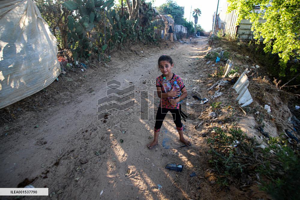 Heatwave And Power Shortages Hit Gaza
