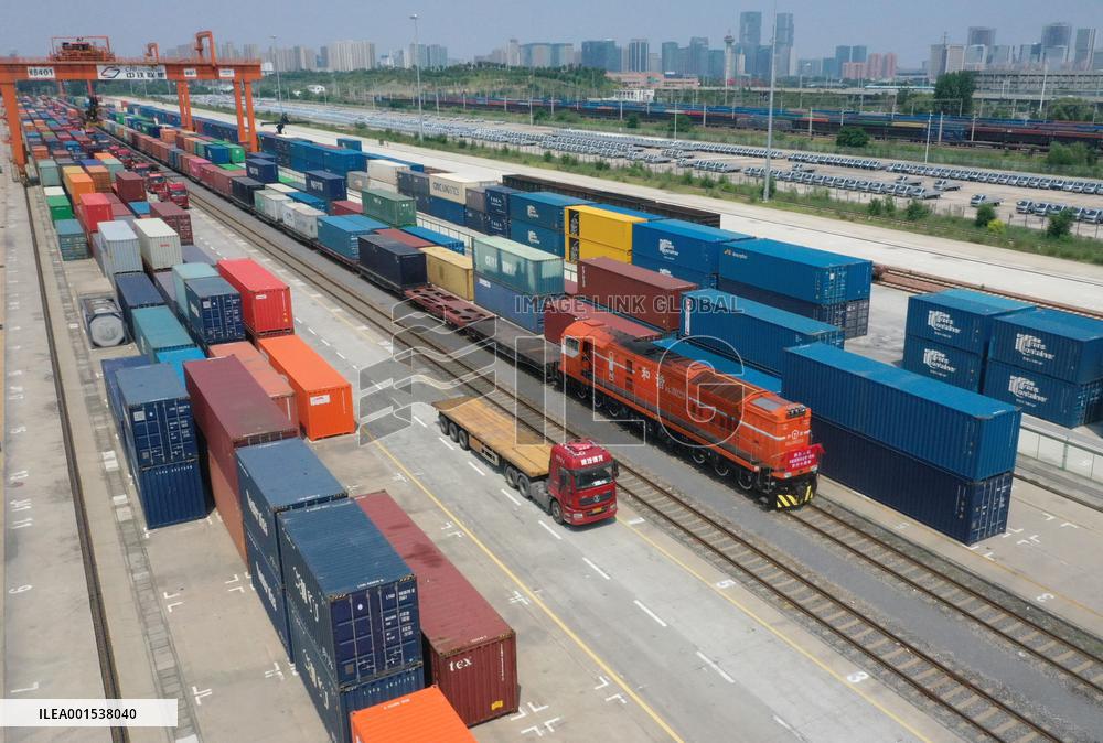 CHINA-HENAN-ZHENGZHOU-EUROPE-FREIGHT TRAIN (CN)