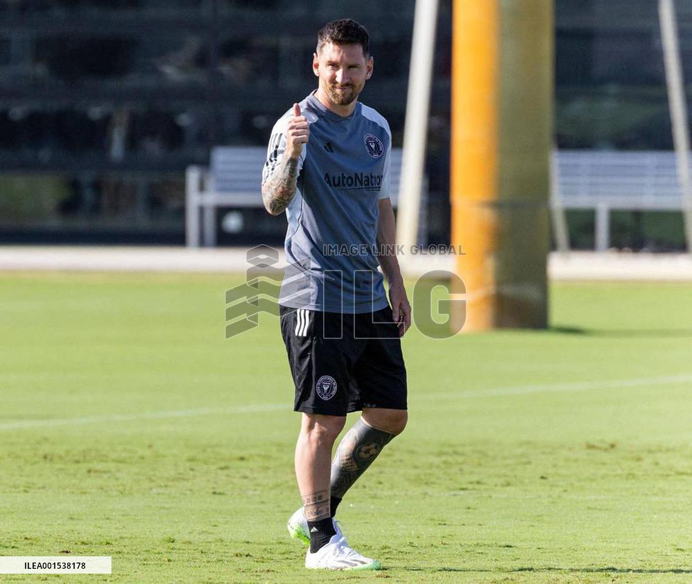 Lionel Messi's First Inter Miami Training Session - Fort Lauderdale