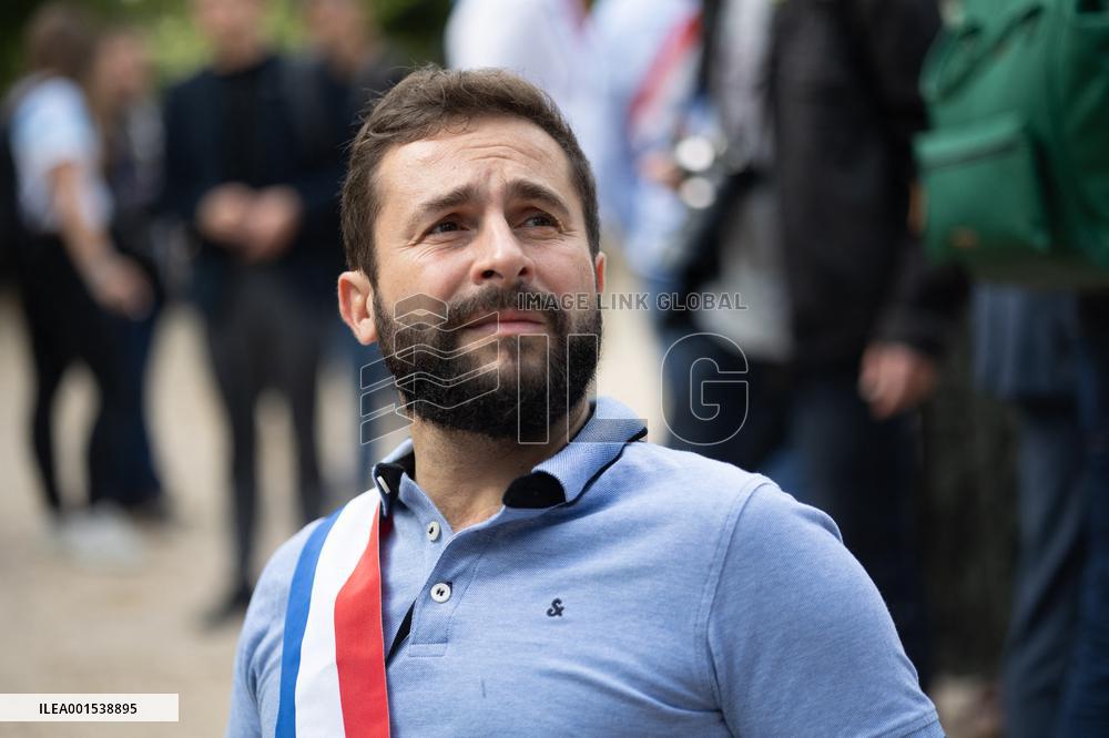 Demonstration in support of Le Journal du Dimanche - Paris