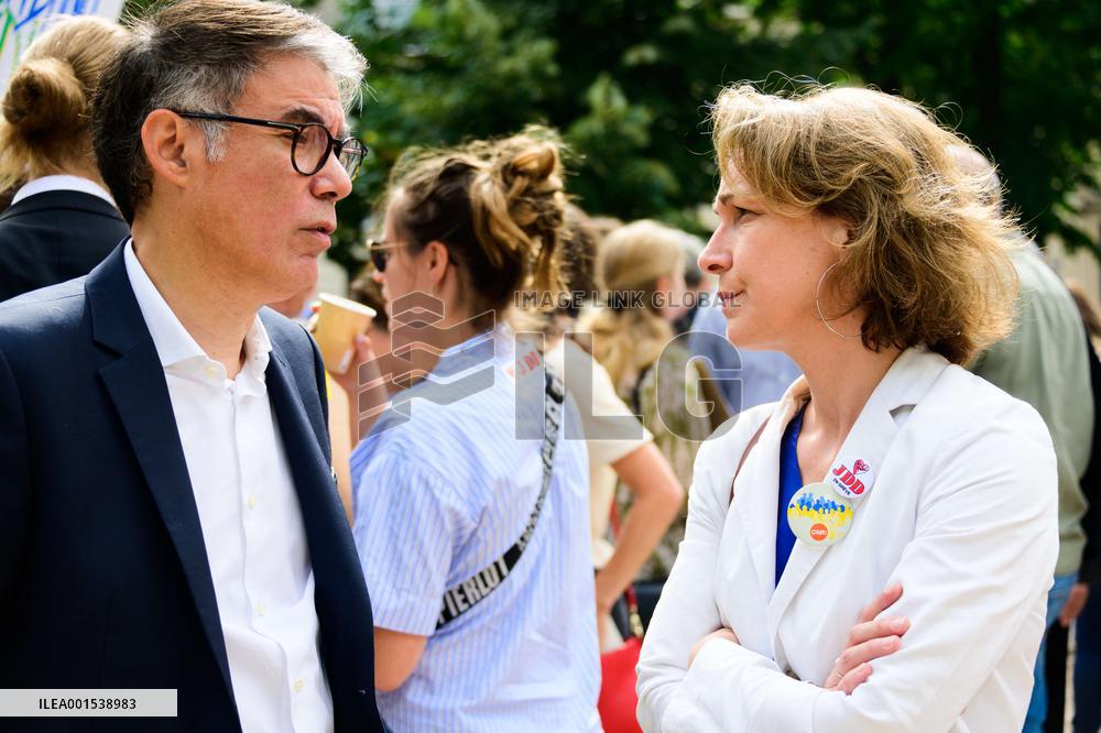 Gathering To Support JDD’s Striking Journalits - Paris