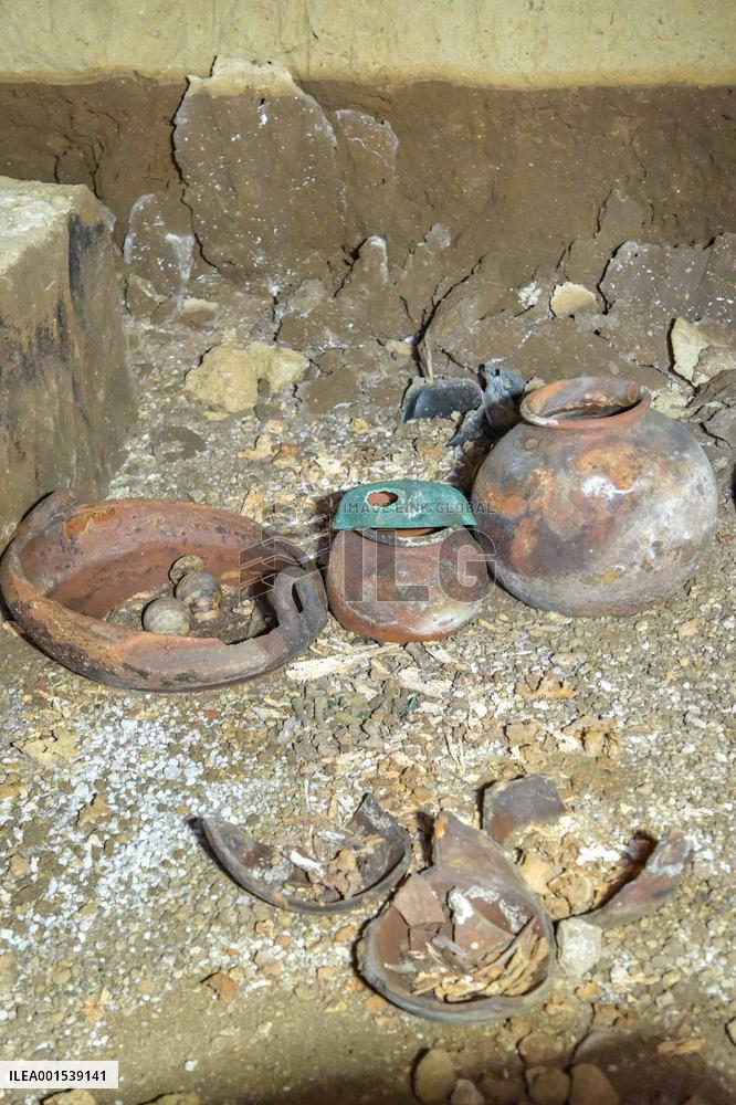 Discovery Of An Intact 2600-Year-Old Etruscan Tomb - Rome