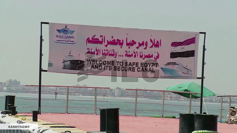 Suez Canal navigation continues despite deviation