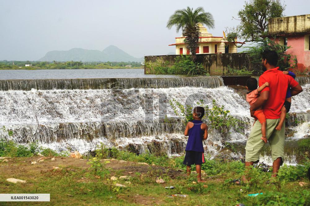 Unusually Heavy Monsoon Rains Hit India