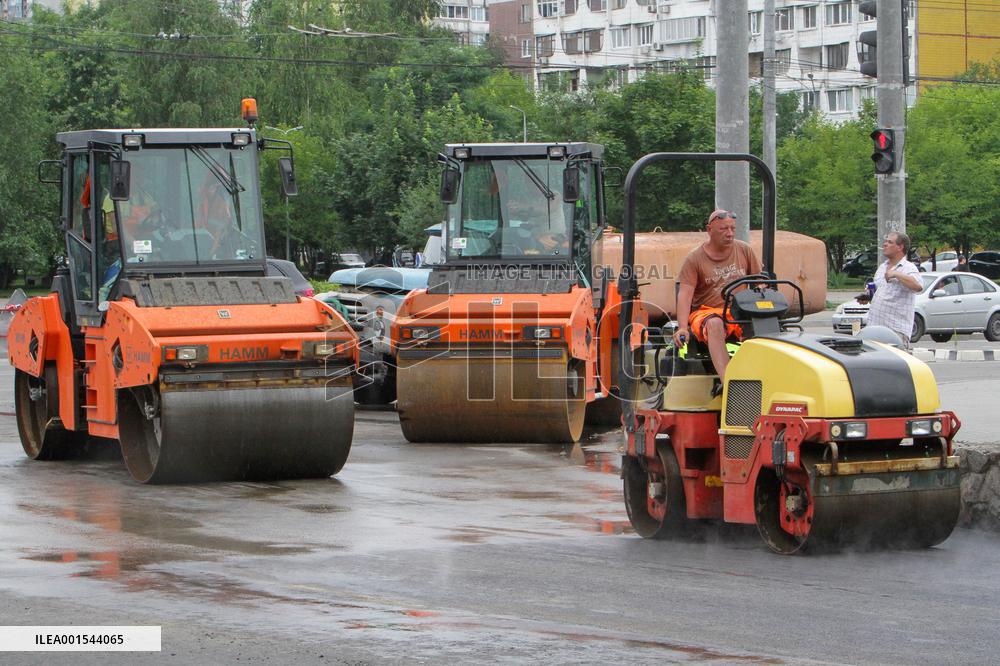 Repair works on Slavy Boulevard in Dnipro
