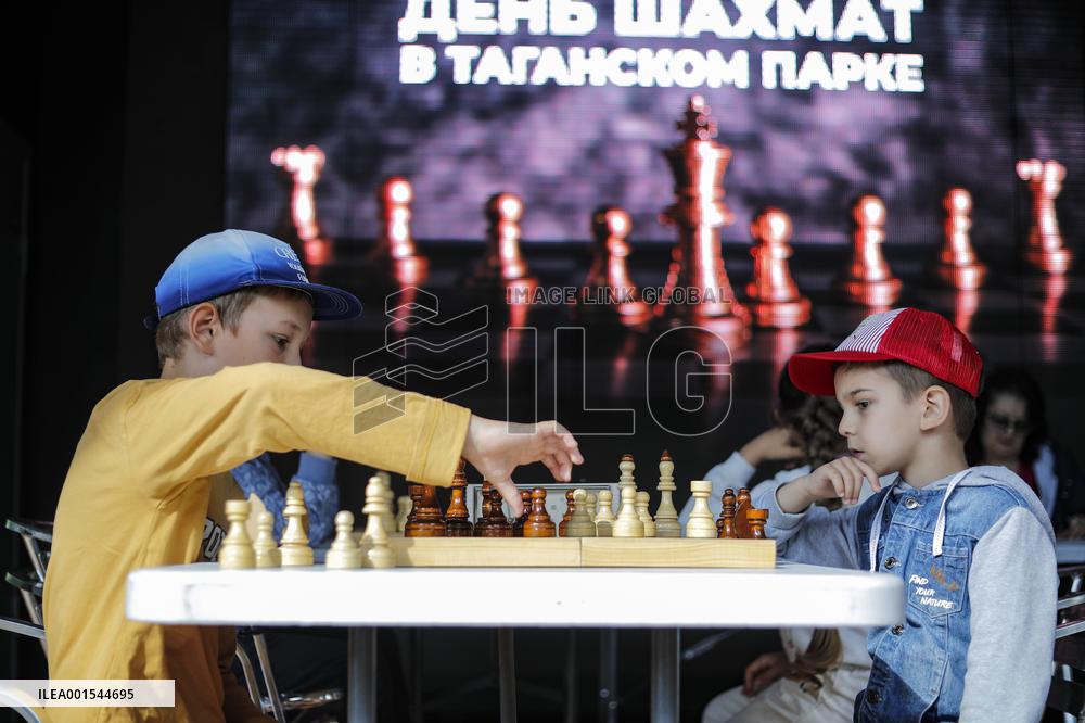 (SP)RUSSIA-MOSCOW-INTERNATIONAL CHESS DAY