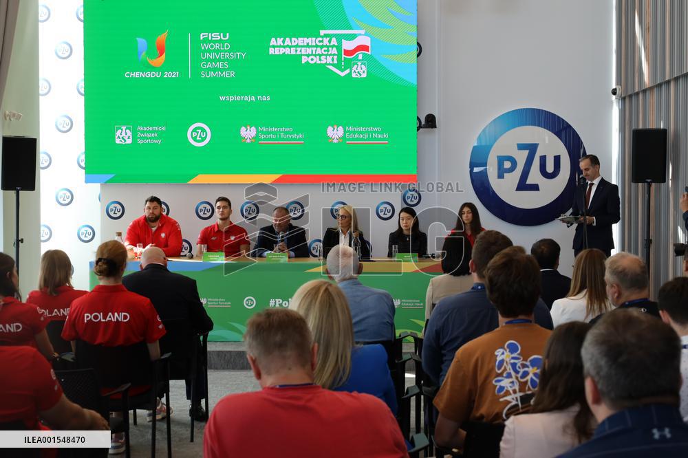 (SP)POLAND-WARSAW-CHENGDU UNIVERSIADE-TEAM POLAND-PRESS CONFERENCE