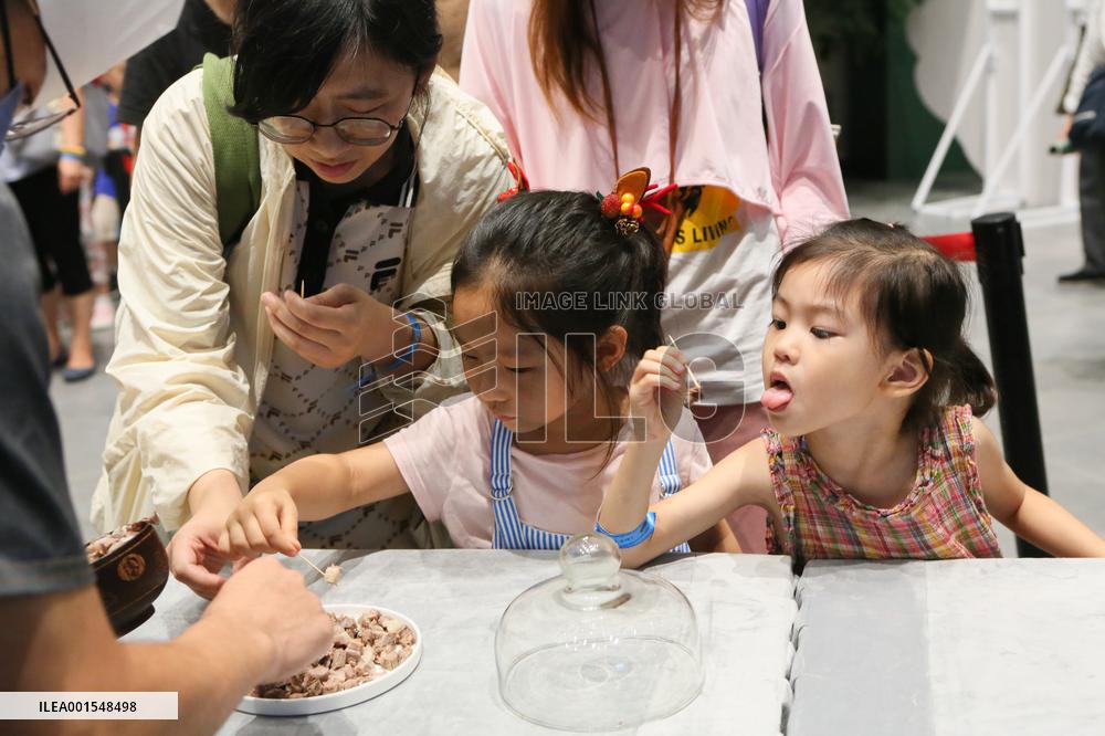 CHINA-SHANGHAI-MUSEUM-NIGHT FAIR(CN)