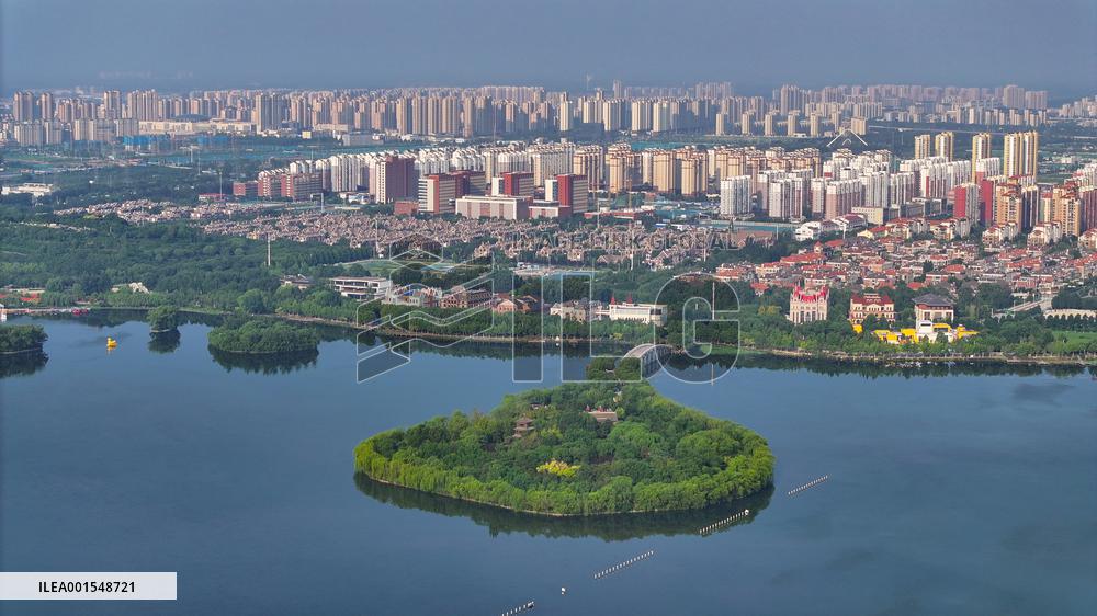 CHINA-HEBEI-TANGSHAN-MINE PIT-LAKE (CN)