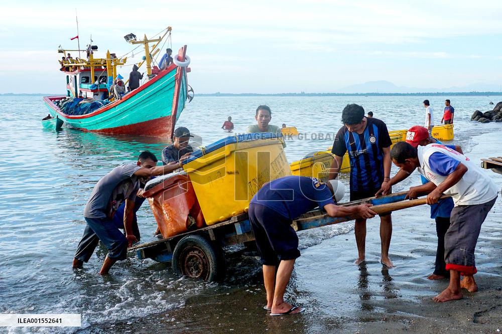 INDONESIA-LHOKSEUMAWE-DAILY LIFE-FISHING
