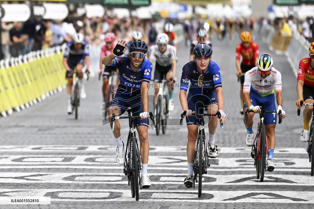 Jonas Vingegaard Wins Second Successive Tour De France - Paris