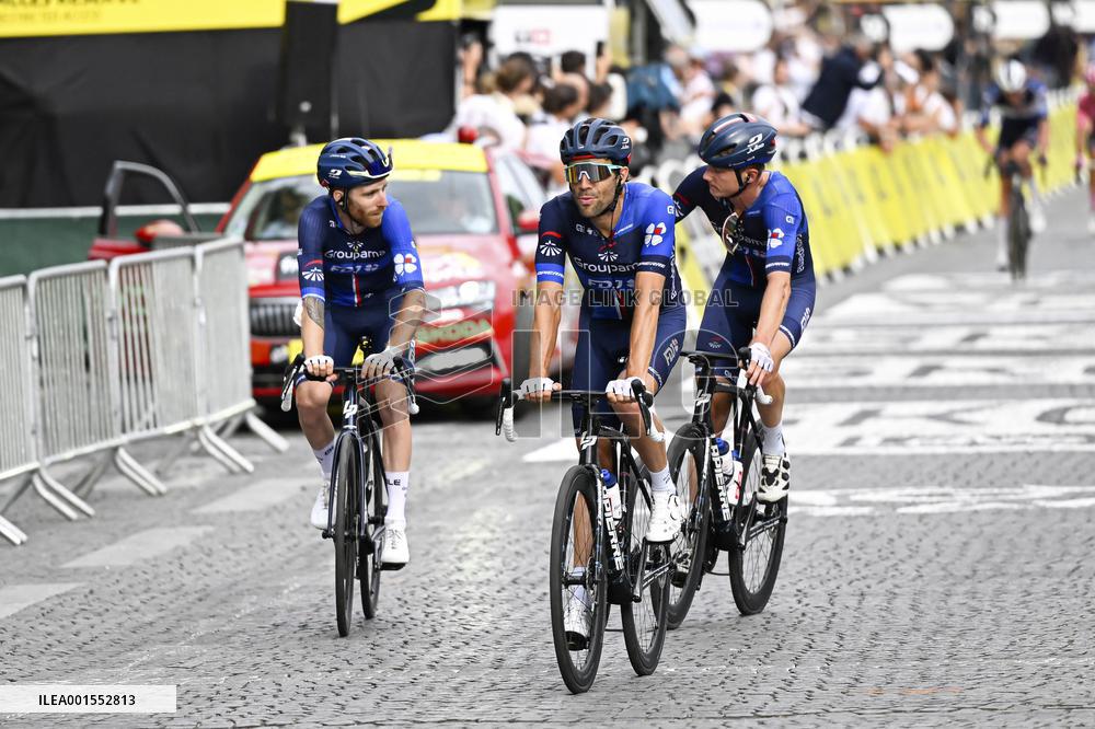 Jonas Vingegaard Wins Second Successive Tour De France - Paris