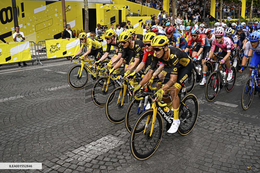 Jonas Vingegaard Wins Second Successive Tour De France - Paris