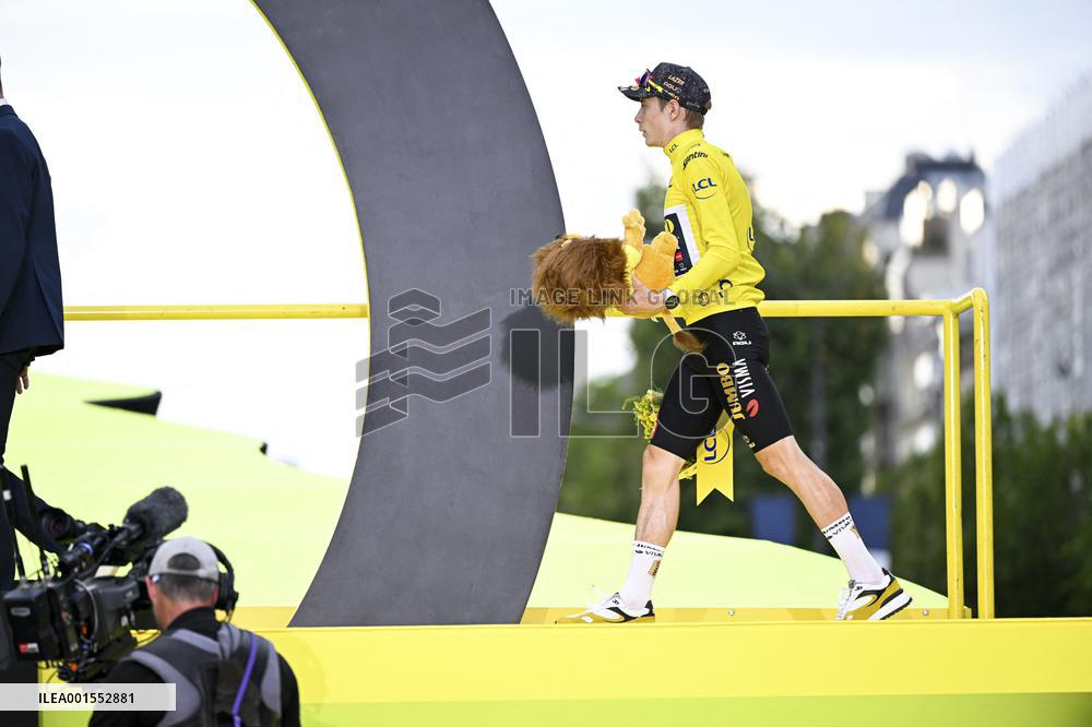 Jonas Vingegaard Wins Second Successive Tour De France - Paris