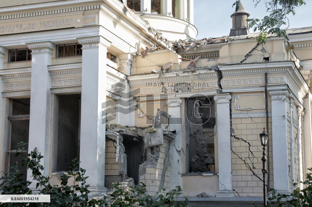 Russians attack Transfiguration Cathedral in Odesa