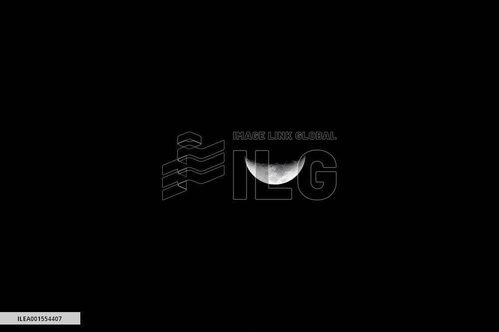 Emmanuel Macron makes Marie-Claude Tjibaou Commander of the Legion of Honor - Noumea