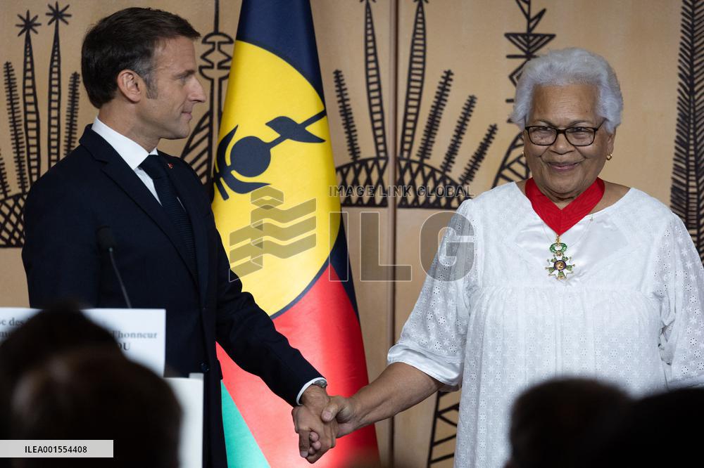 Emmanuel Macron makes Marie-Claude Tjibaou Commander of the Legion of Honor - Noumea