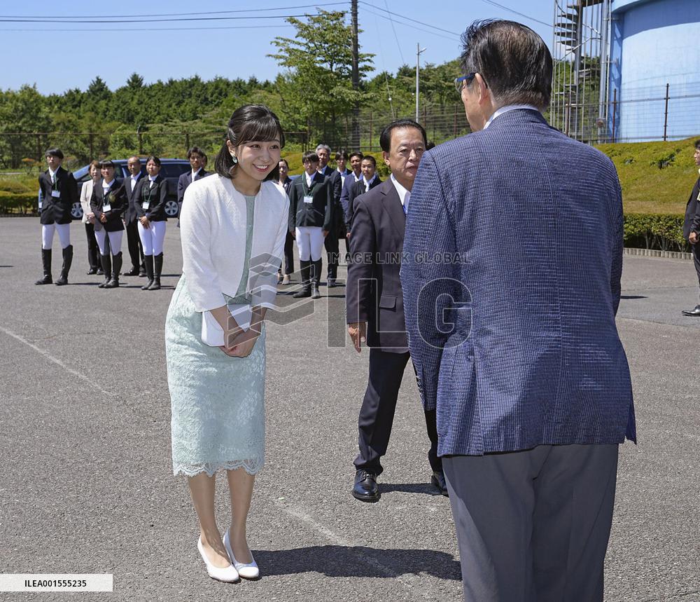 Princess Kako visits equestrian center