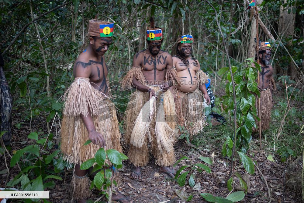 Customary ceremony in honour of the President of the Republic - Touho